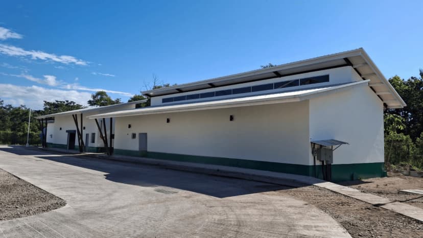 Dirección Regional del MIDA en Chiriquí: fachada y acceso.
